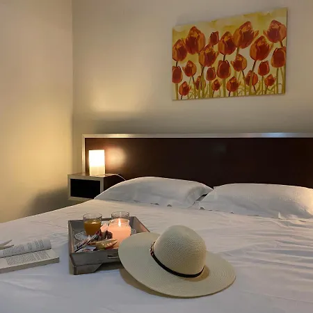 Palazzo Mongio Aparthotel 3*