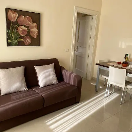 מלון דירות Palazzo Mongio 3*