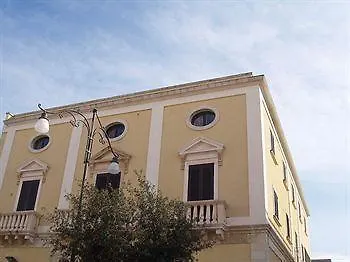 شقة فندقية Palazzo Mongio غالّيبولي