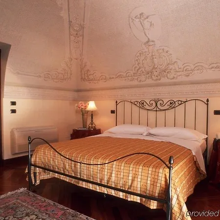 Palazzo Mongio 2* غالّيبولي
