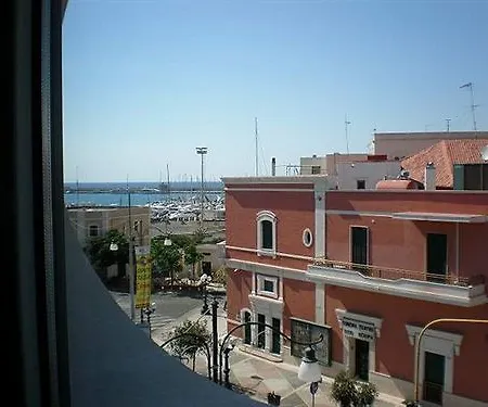 מלון דירות Palazzo Mongio