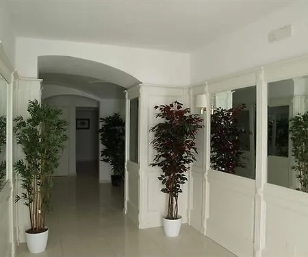 Palazzo Mongio Apartmanhotel 3*