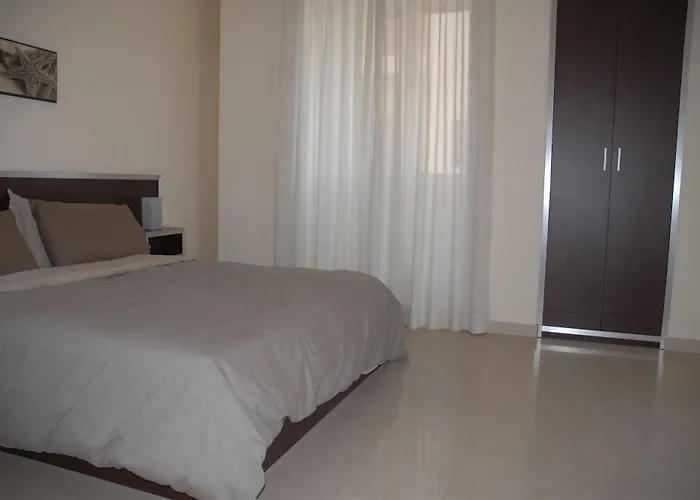 Palazzo Mongio Lägenhetshotell 3*